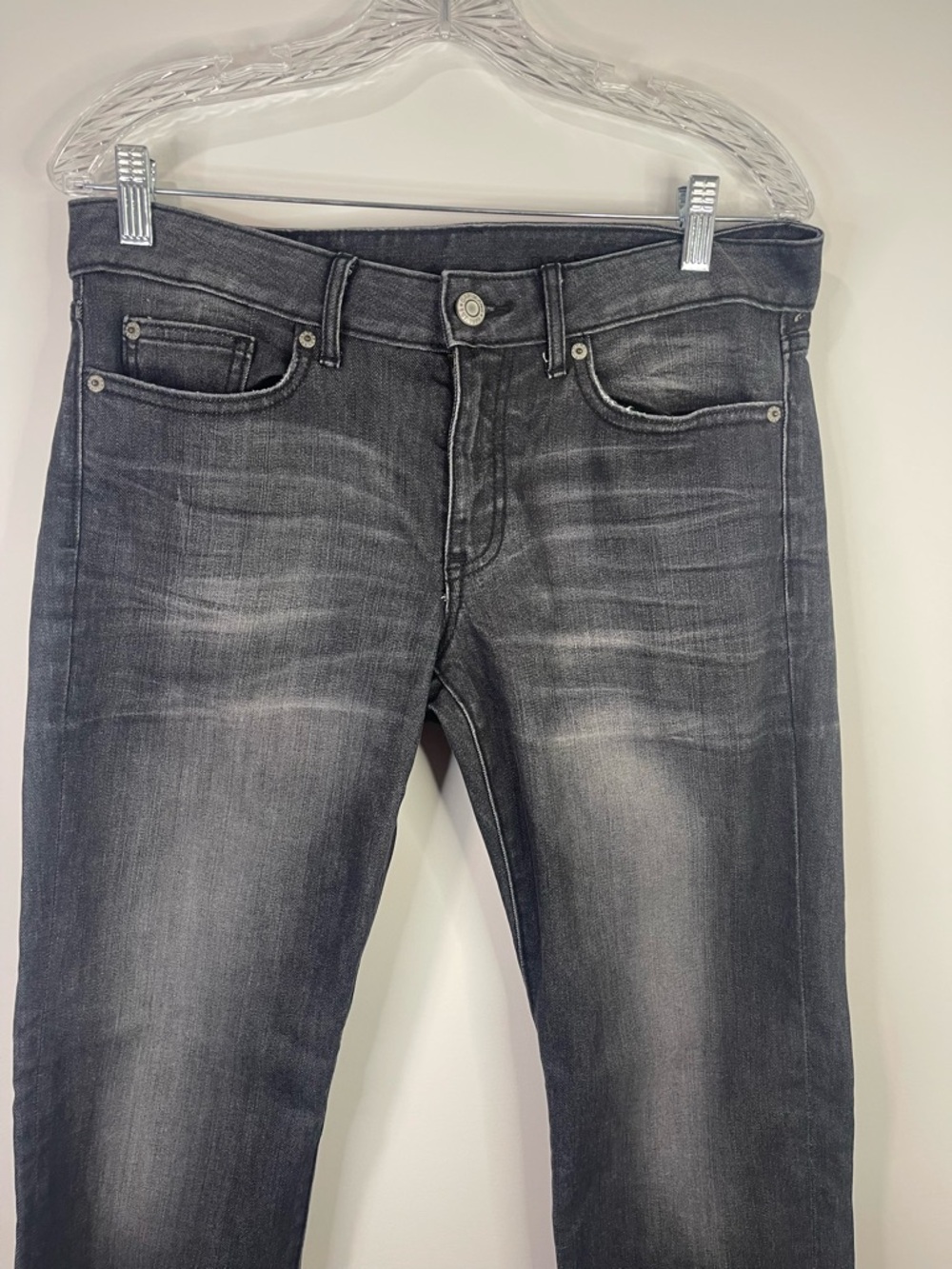 GAP Women's premium Straight Leg Jeans in Washed Charcoal - Picture 2 of 13